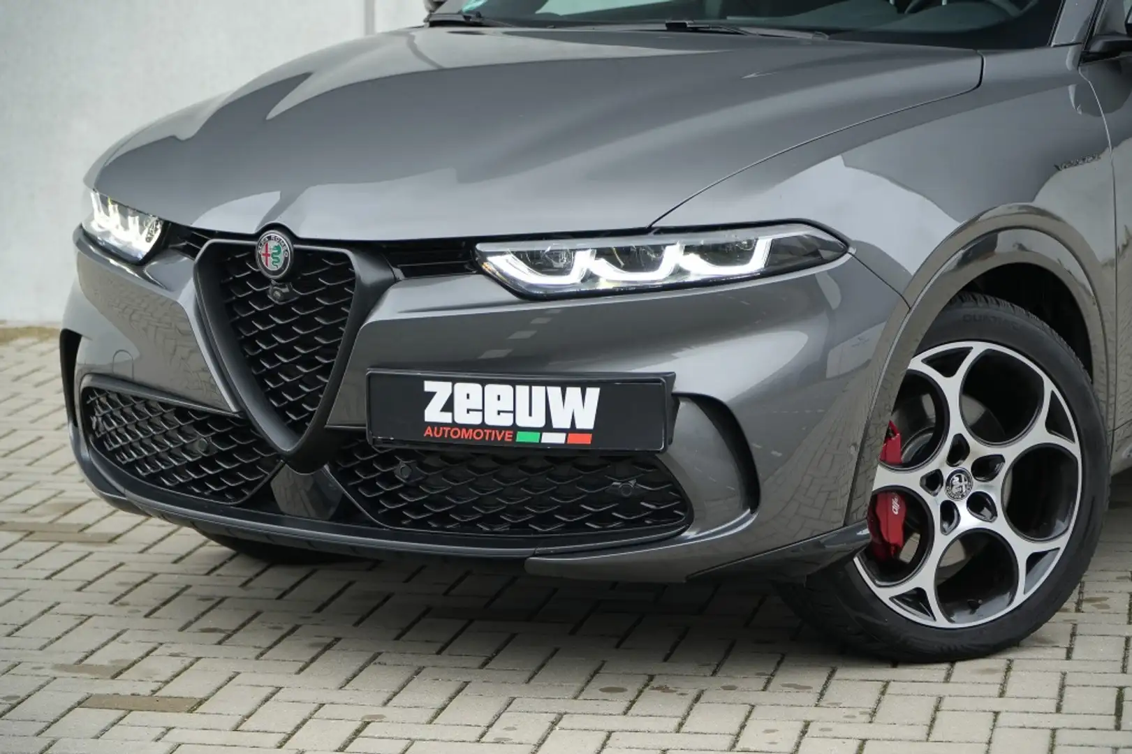 Alfa Romeo Tonale 1.5 MHEV 160 PK Veloce | Navi | Carplay | Winter | Grijs - 2