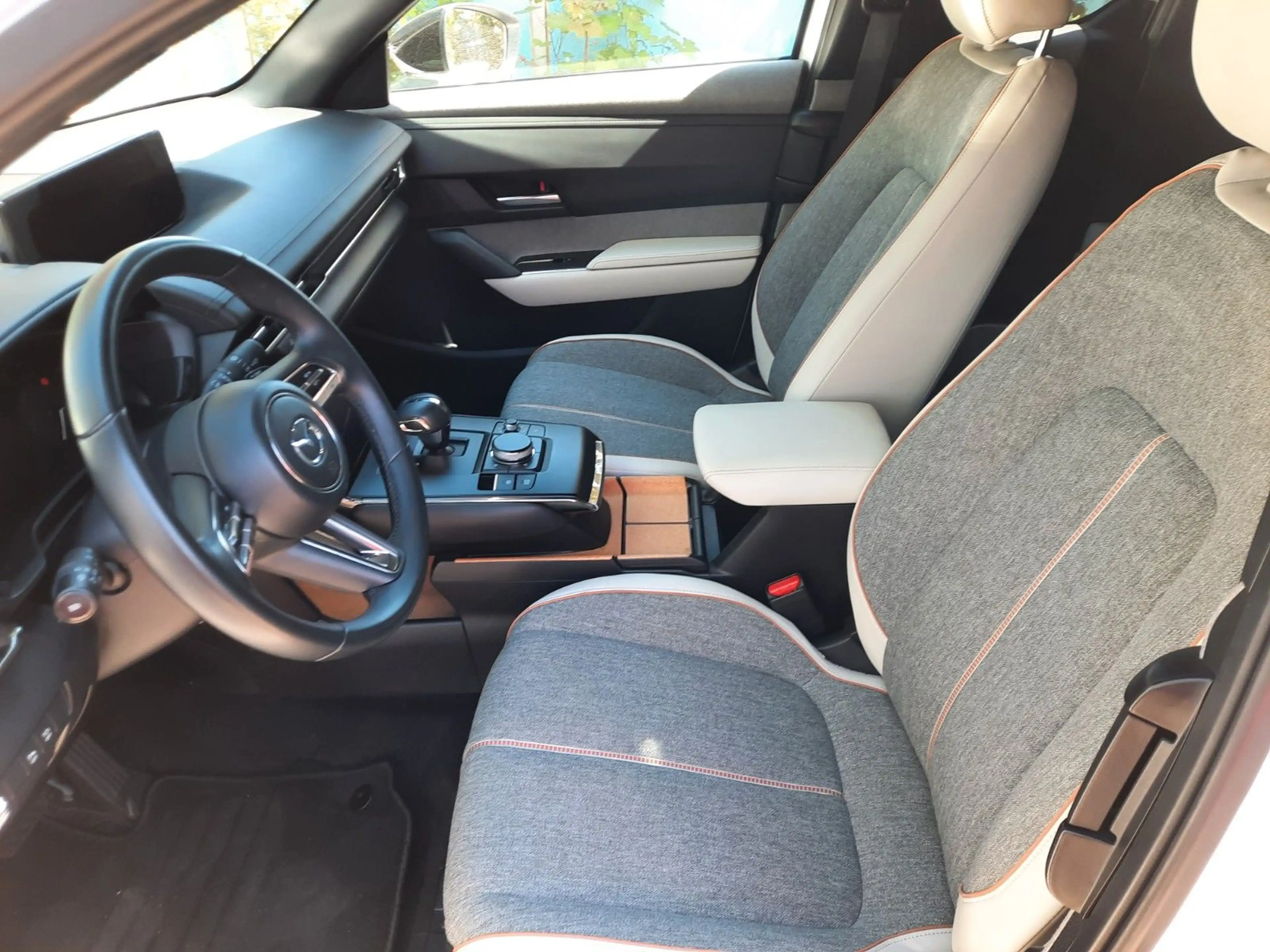 Mazda MX-30 Mazda MX-30 2022 L e-SKYACTIV EV AD'VANTAGE MC — photo 5