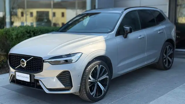 Volvo XC60 XC60 2.0 b4 Plus Dark auto *21'', MATRIX, 360°, PROMO*