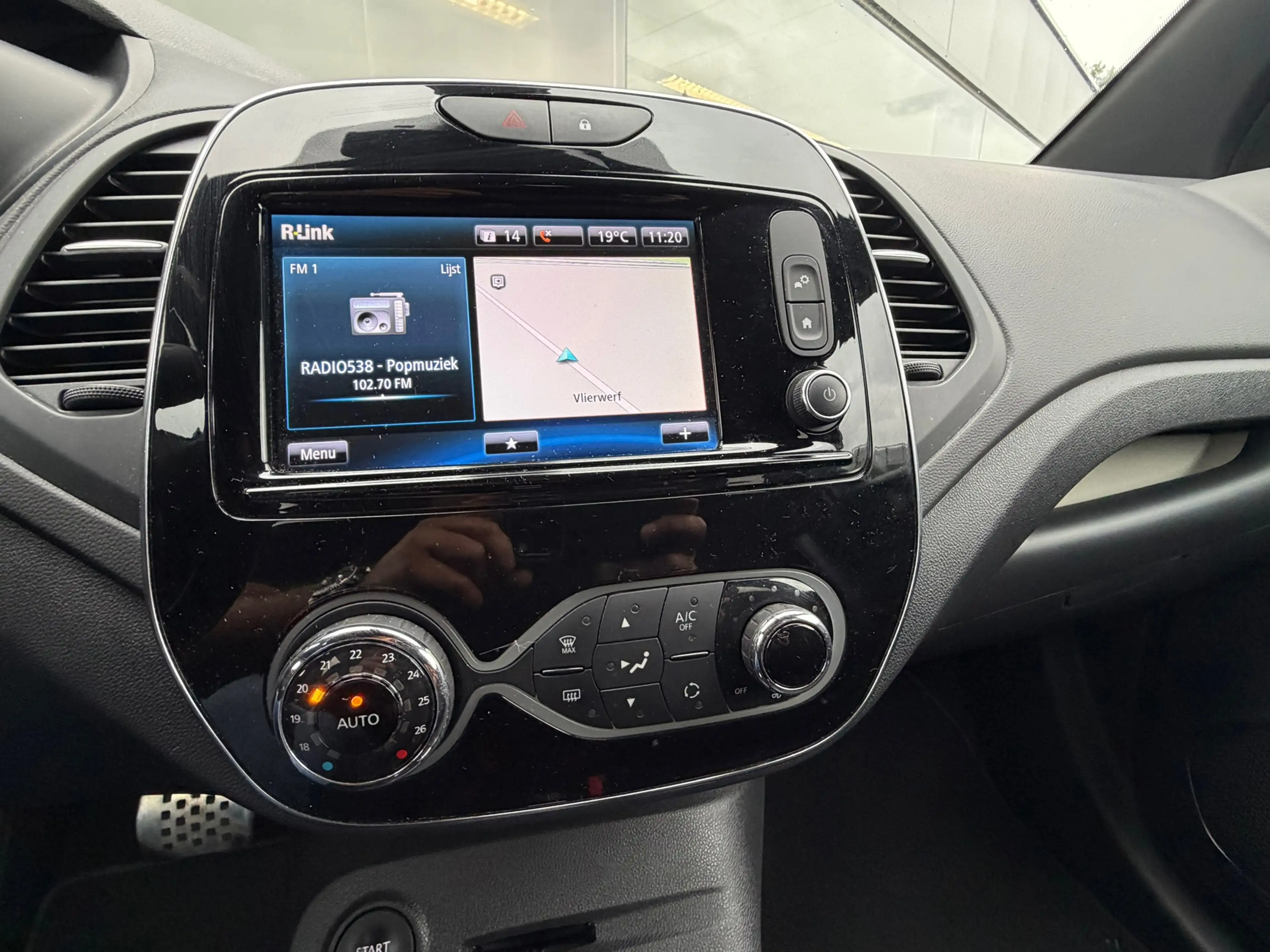 Renault Captur 1.3 TCe Version S Automaat/Cruise/LED/Navigat — photo 14