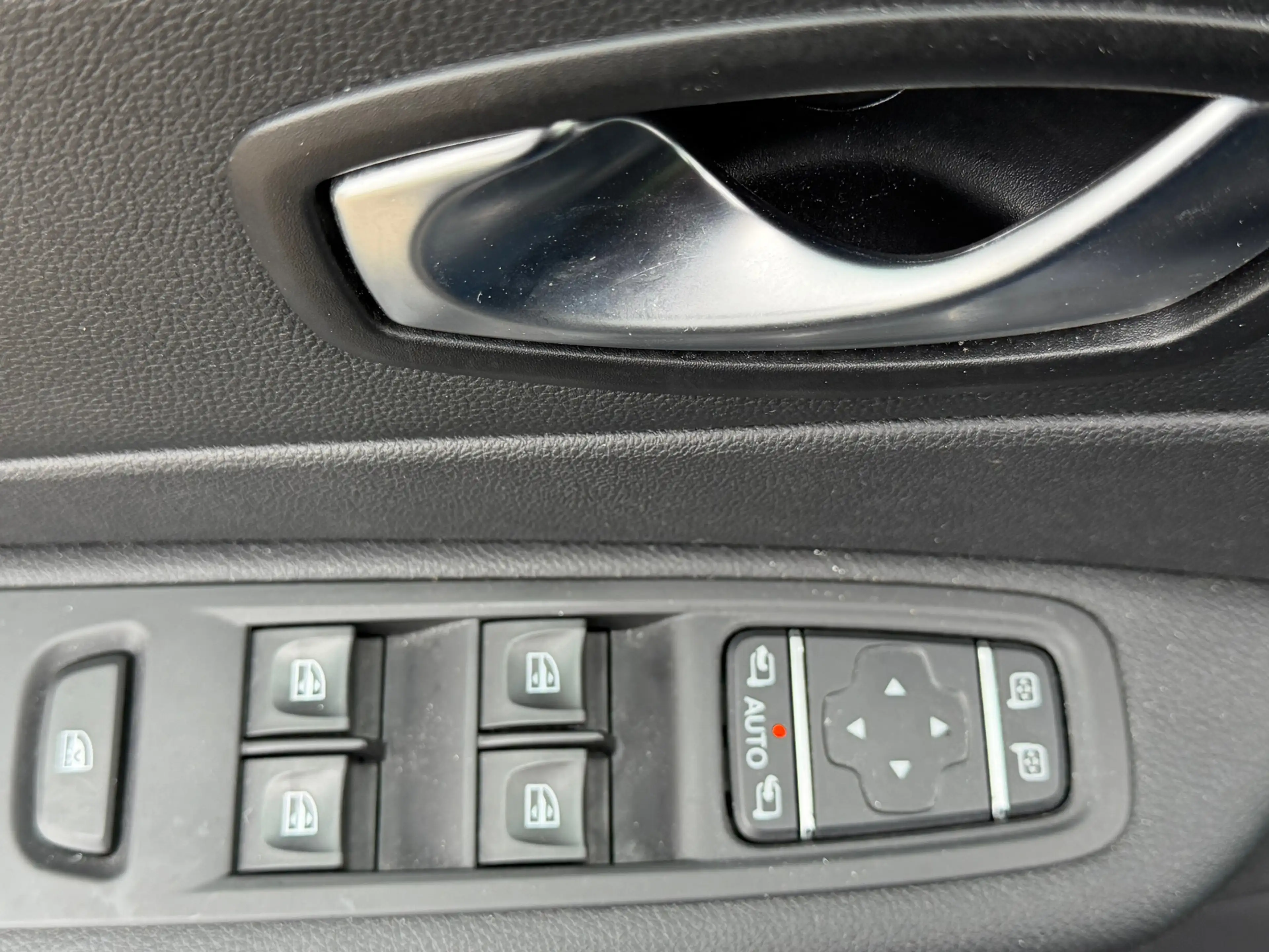 Renault Captur 1.3 TCe Version S Automaat/Cruise/LED/Navigat — photo 18