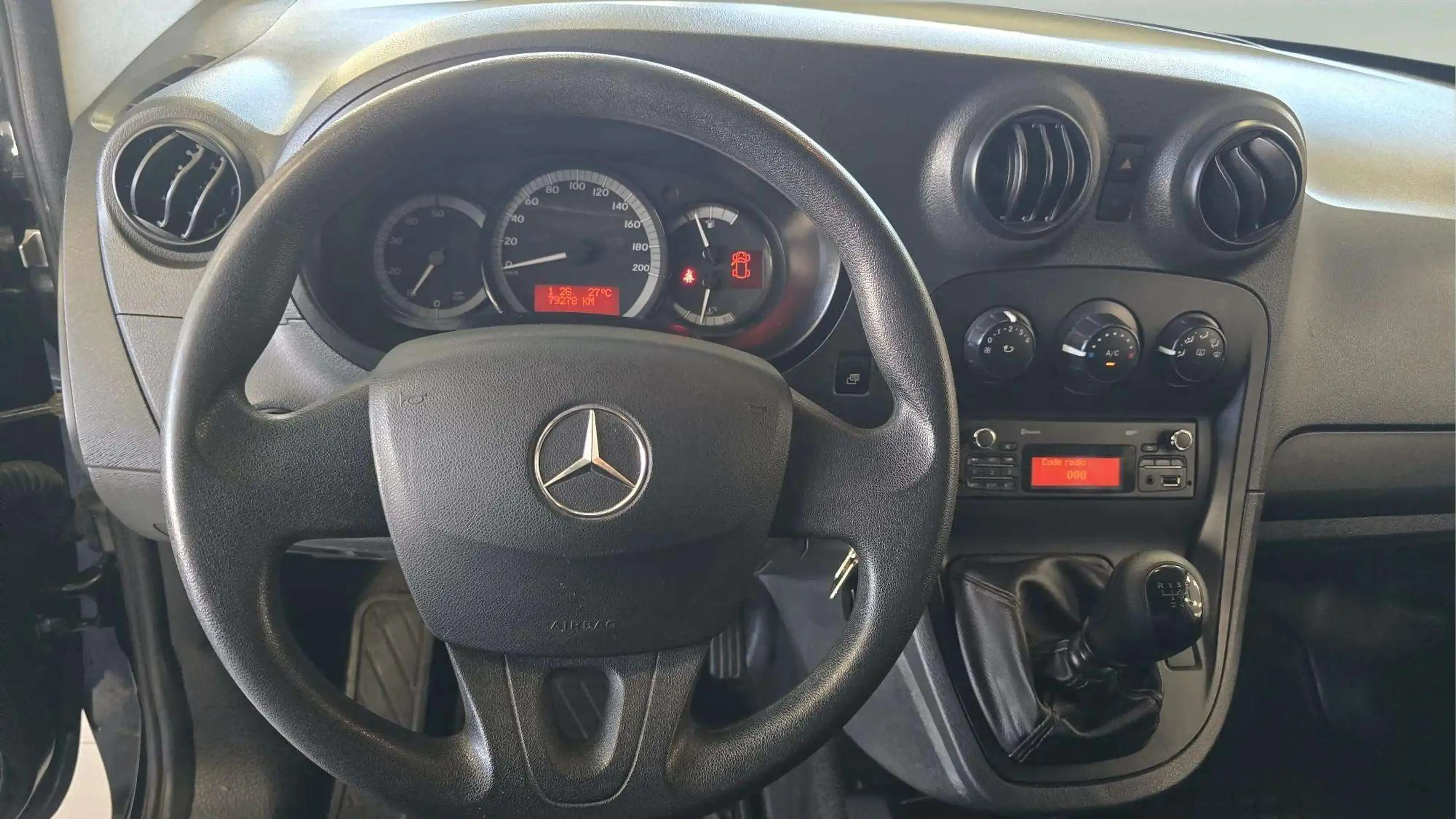 Mercedes-Benz Citan À voir à Montigny-le-tilleul — photo 14