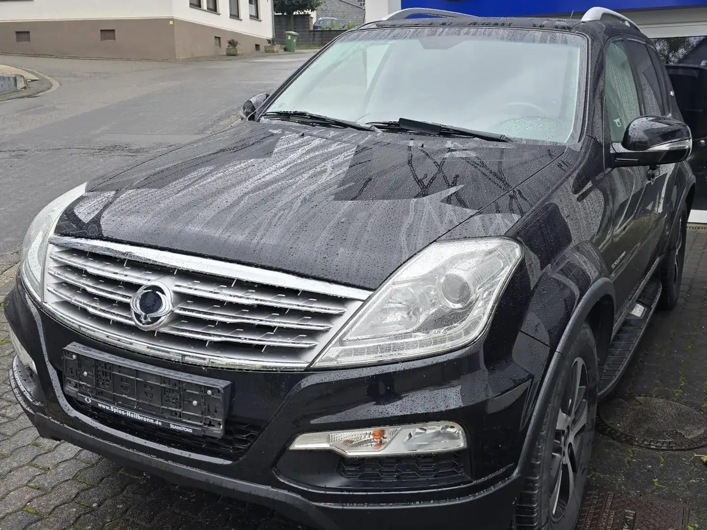 SsangYong Rexton Saphire *AHK* 8-Fach bereift Schwarz - 1