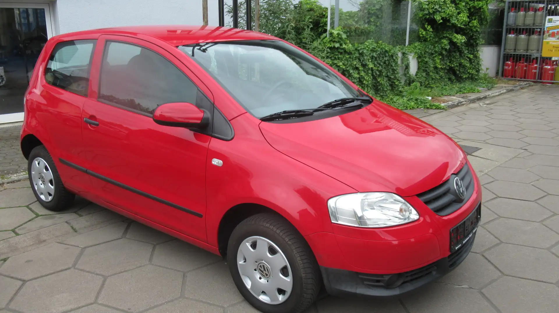 Volkswagen Fox 1.2, 2xAirb,ABS,Servo,Radio-CD,Allwetterreif, Rot - 2
