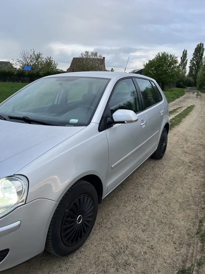 Volkswagen Polo Fun 1.2i - 2