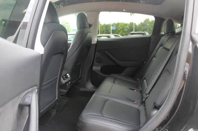Tesla Model Y view 9