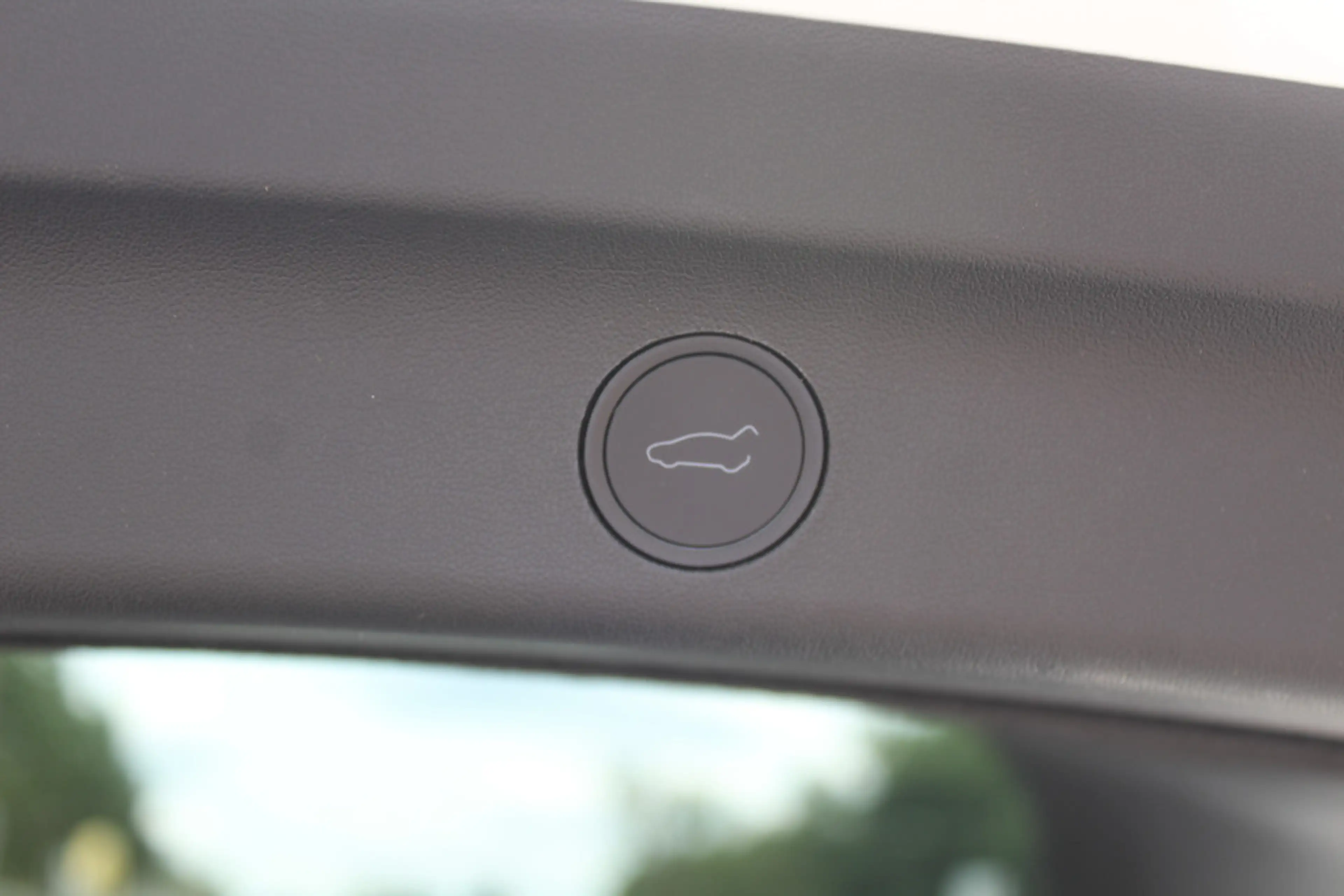 Tesla Model Y Long Range AWD 75 kWh / SOH 90,9% / Trekhaak / Aut — photo 31