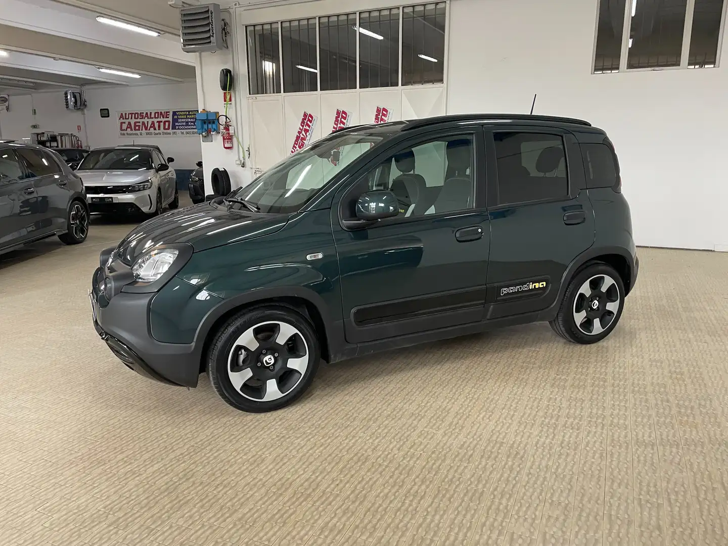 Fiat Panda Pandina 1.0firefly hybrid 70cv Cross Verde Foresta Verde - 1