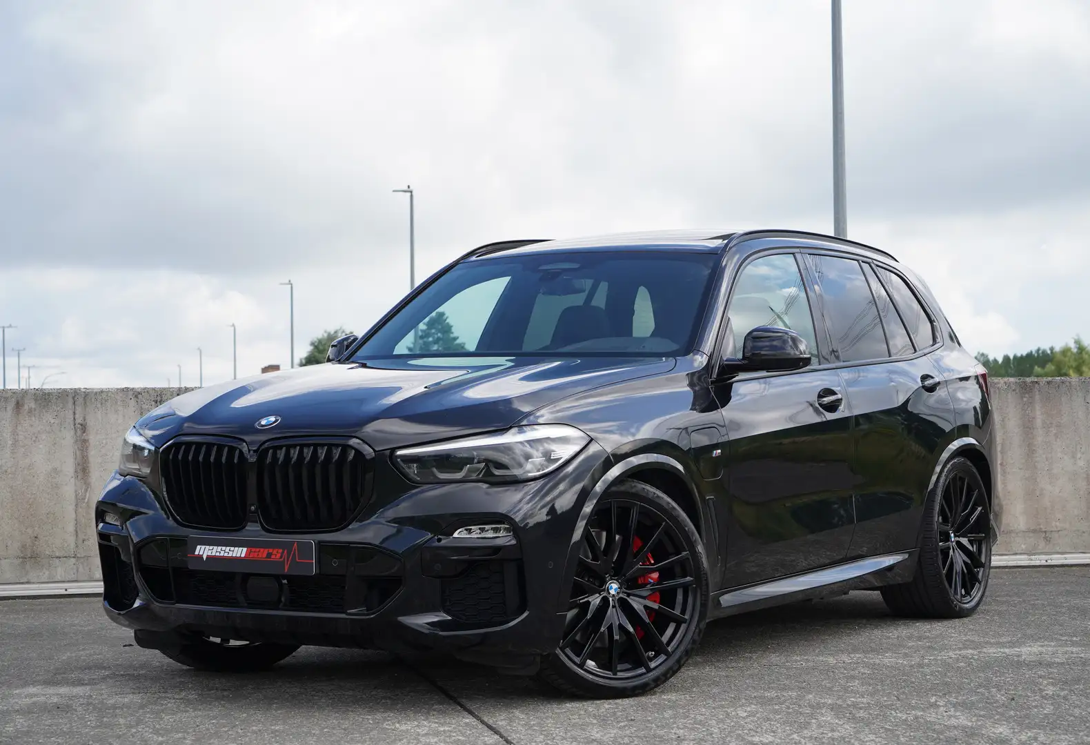BMW X5 xDrive | Luchtvering | Pano | Harman/Kardon Schwarz - 2