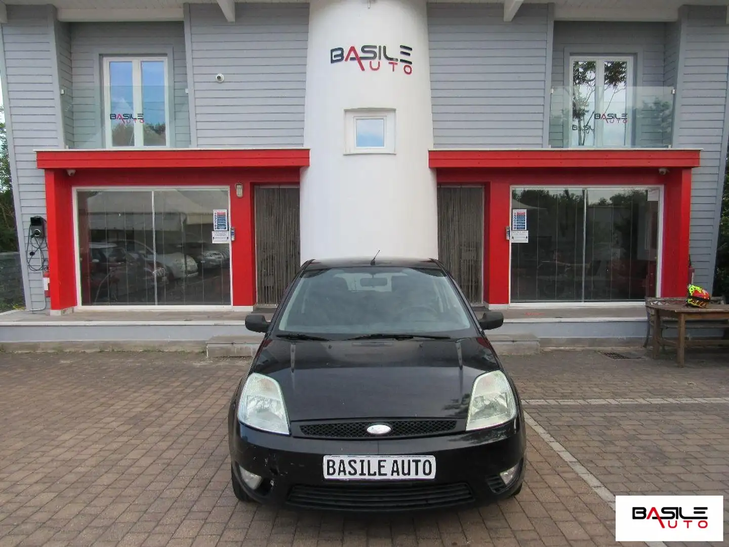Ford Fiesta 1.4 TDCi 3p. Ghia Zwart - 1
