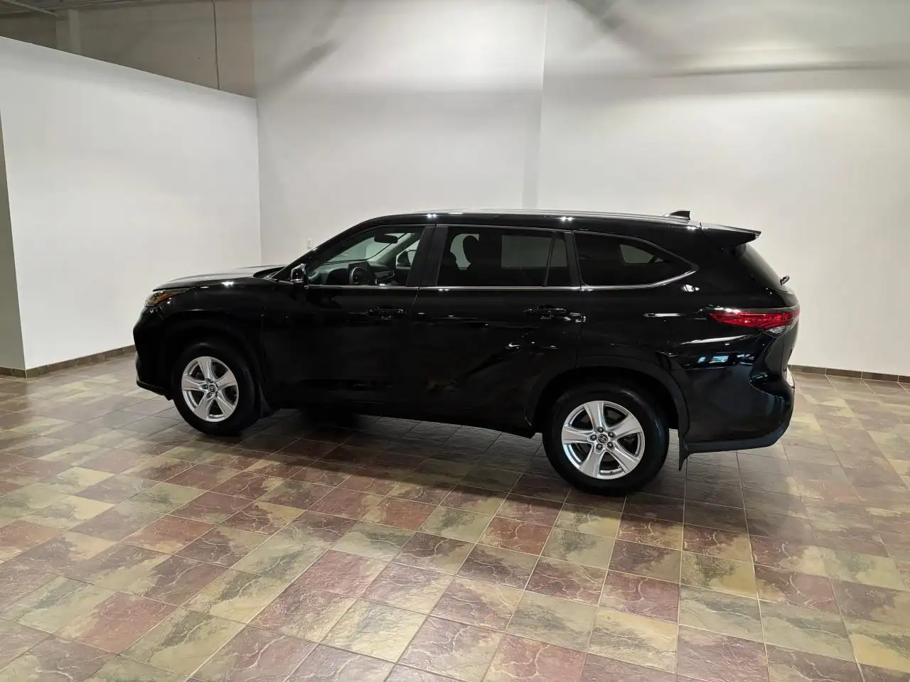 Toyota Highlander снимка Toyota Highlander
