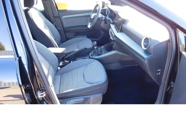 Seat Arona view 11