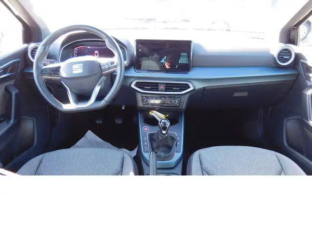 Seat Arona view 9