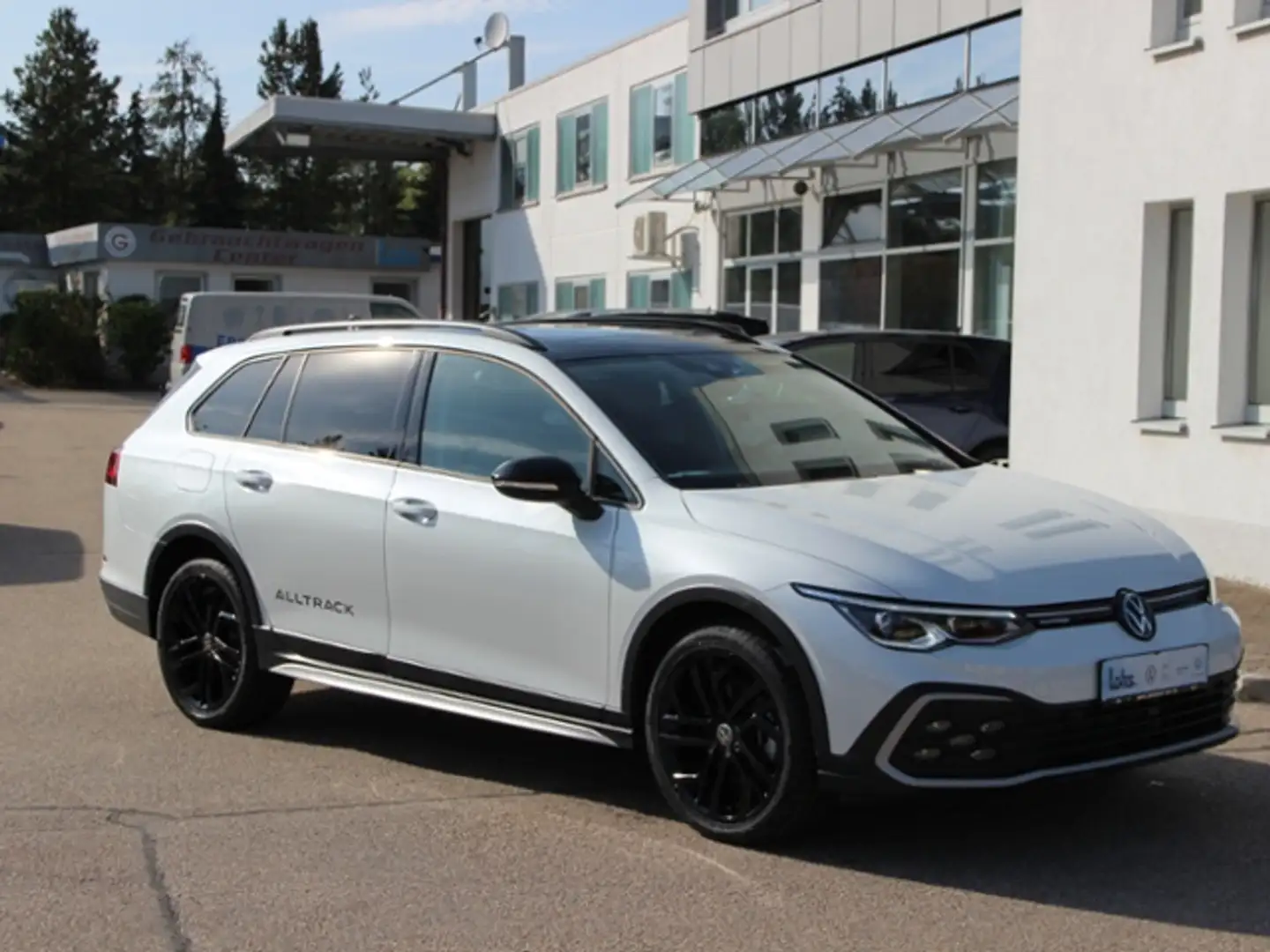 Volkswagen Golf Variant VIII Variant Alltrack Black Edition 4 Motion Tipt Weiß - 2