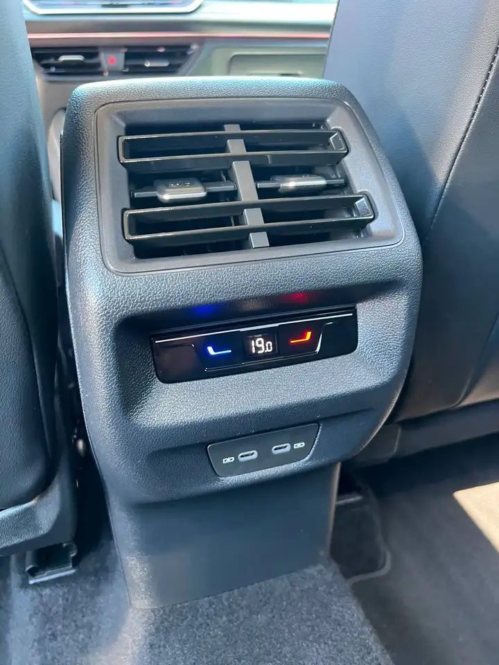 Volkswagen Tiguan 1.5 eTSI MHEV ACT Life Business Premium OPF DSG*GOAL EDITION*TREKHAAK*APPLE CARPLAY*BTW, миниатюра 16