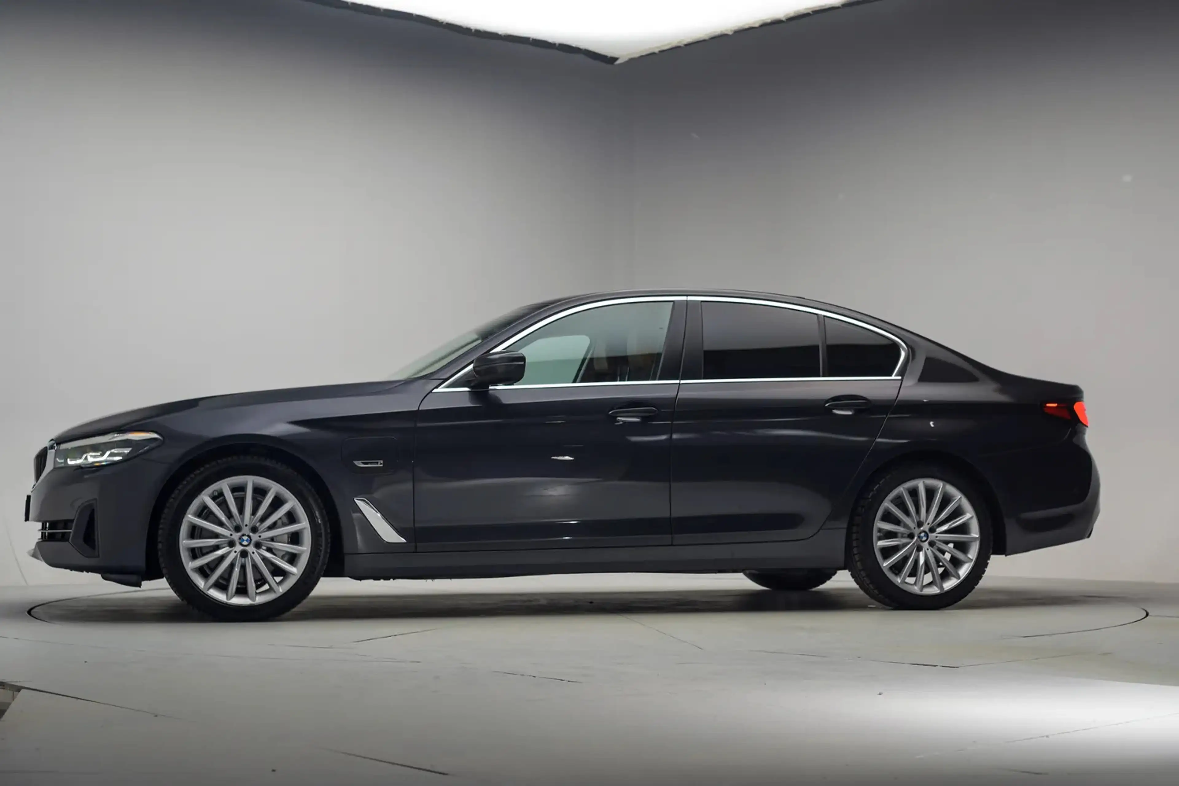 BMW 520 5-serie 520e High Executive [ Leder Comfortstoelen — photo 2