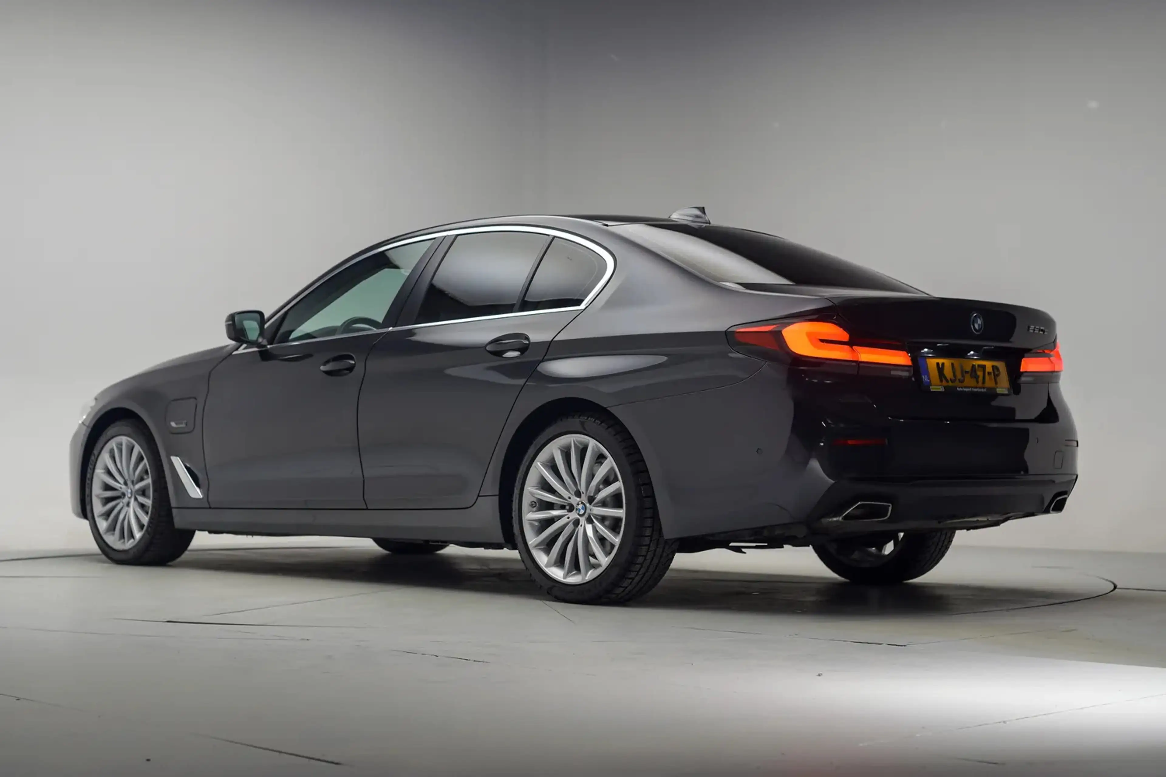 BMW 520 5-serie 520e High Executive [ Leder Comfortstoelen — photo 3
