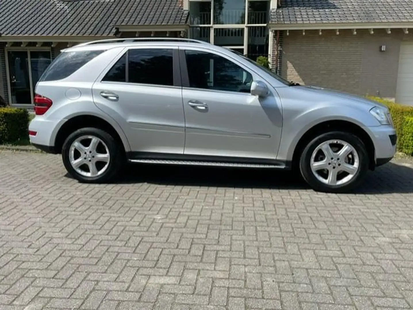 Mercedes-Benz ML 280 CDI 4MATIC NAVI XENON GRIJS KENT Gris - 2