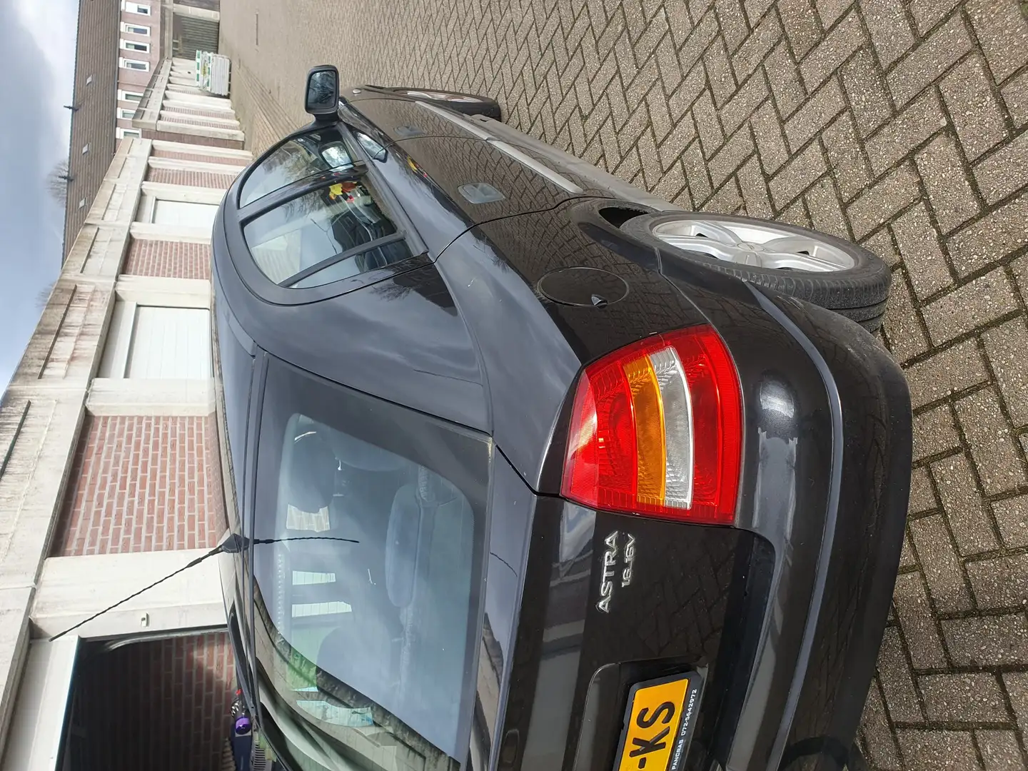 Opel Astra 1.6-16V Pearl Zwart - 2