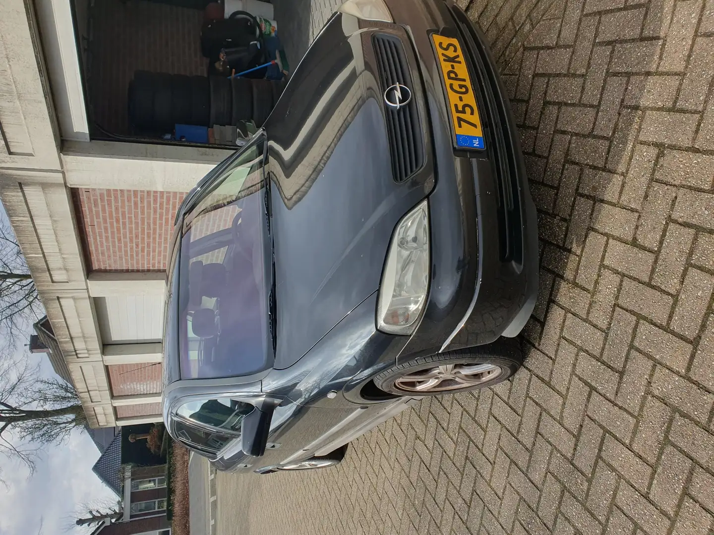 Opel Astra 1.6-16V Pearl Zwart - 1