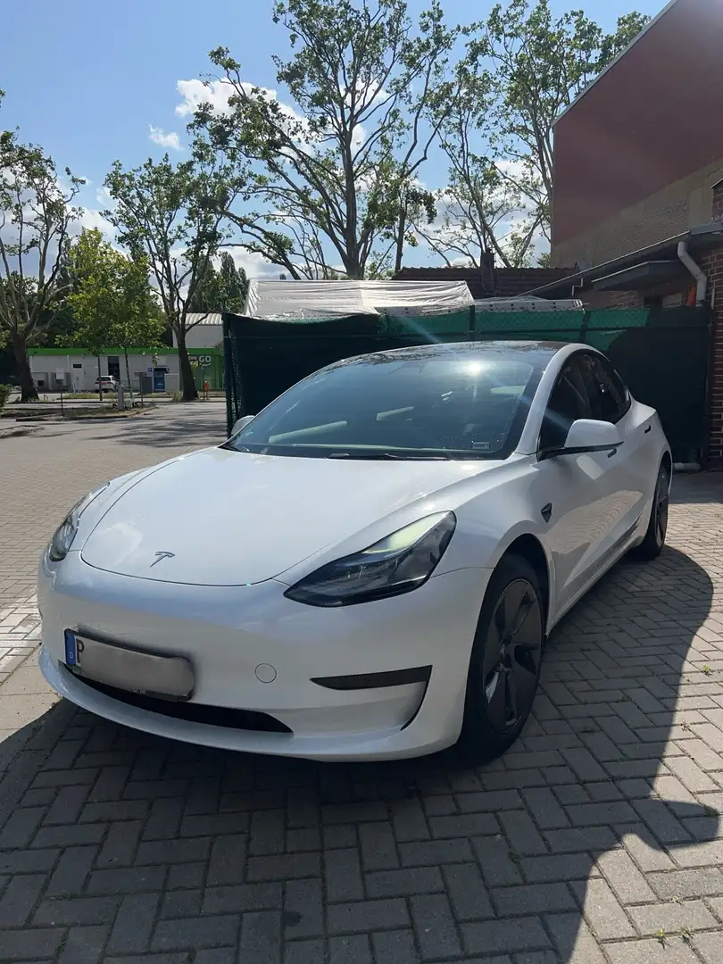 Tesla Model 3 Standard Reichweite Plus Hinterradantrieb - 1