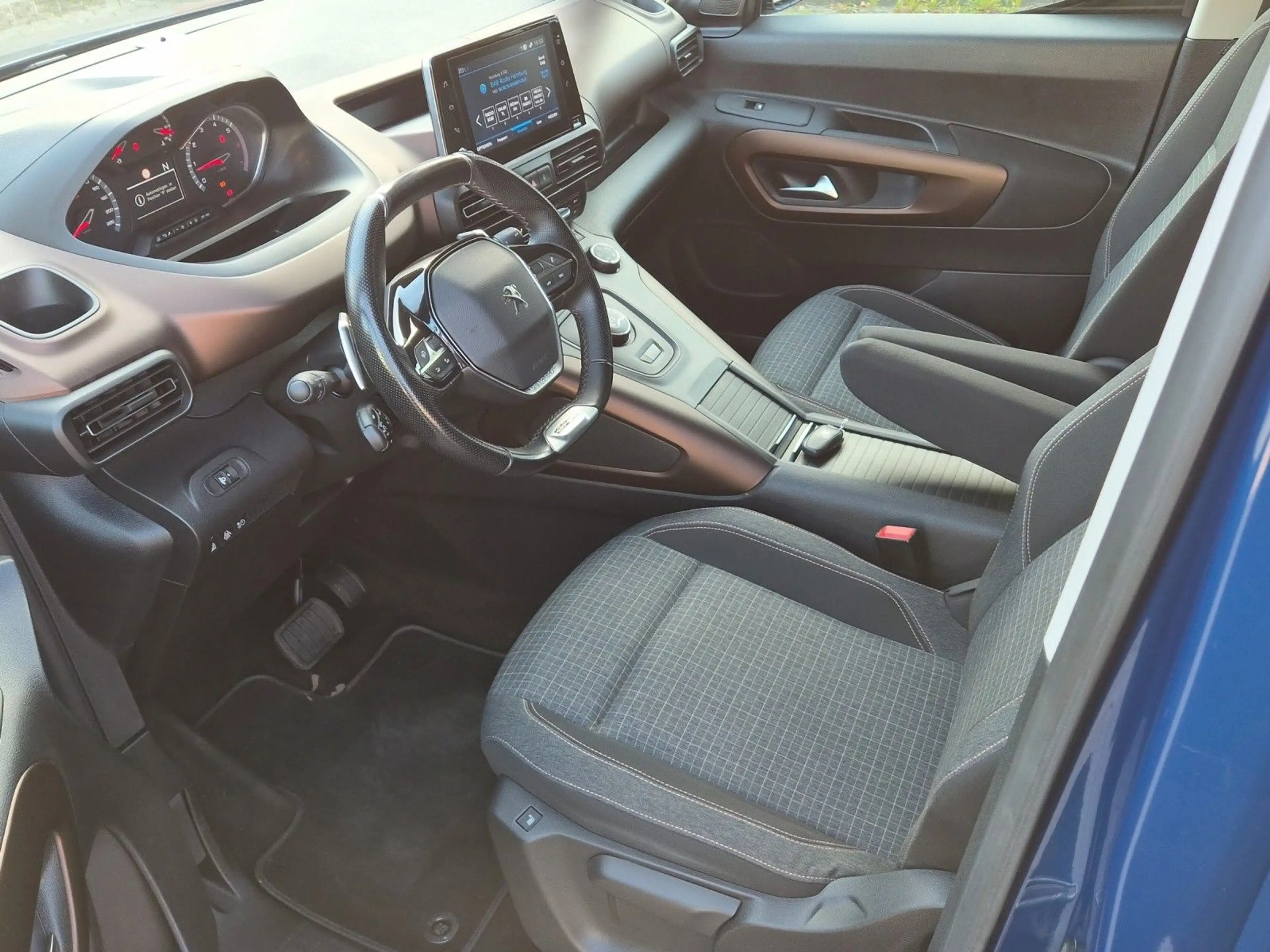 Peugeot Rifter Allure GT Lin L2 7 Sitz Automatik Tüv Neu — photo 9