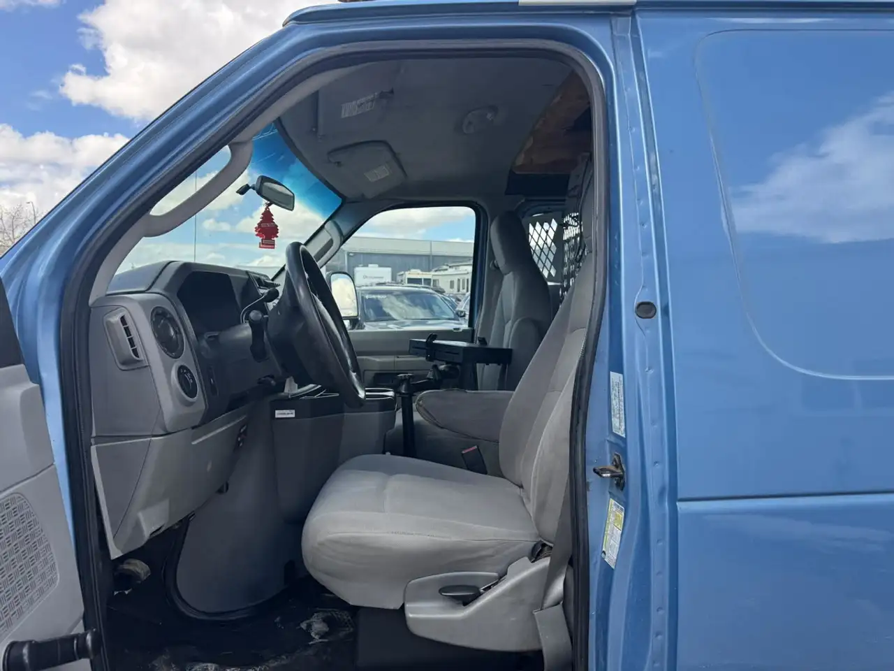 Ford E-350 fotografie Ford E-350