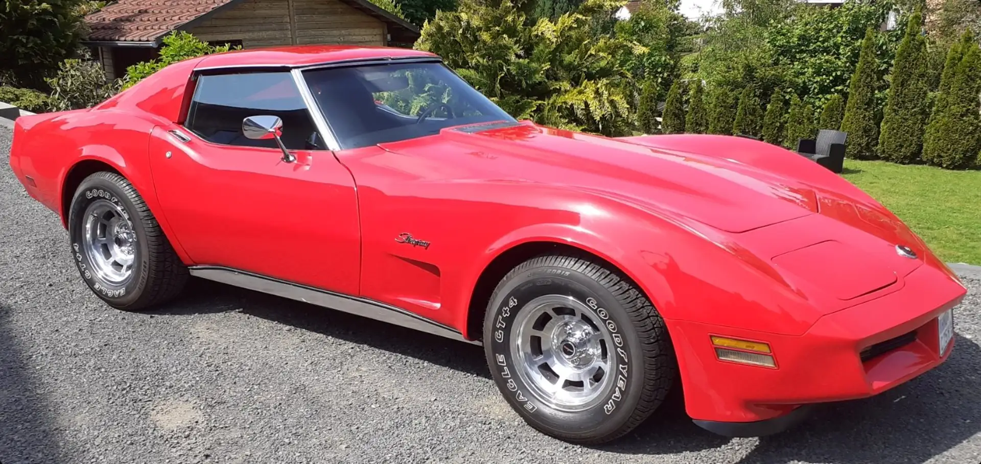 Corvette C3 Stingray Rouge - 1