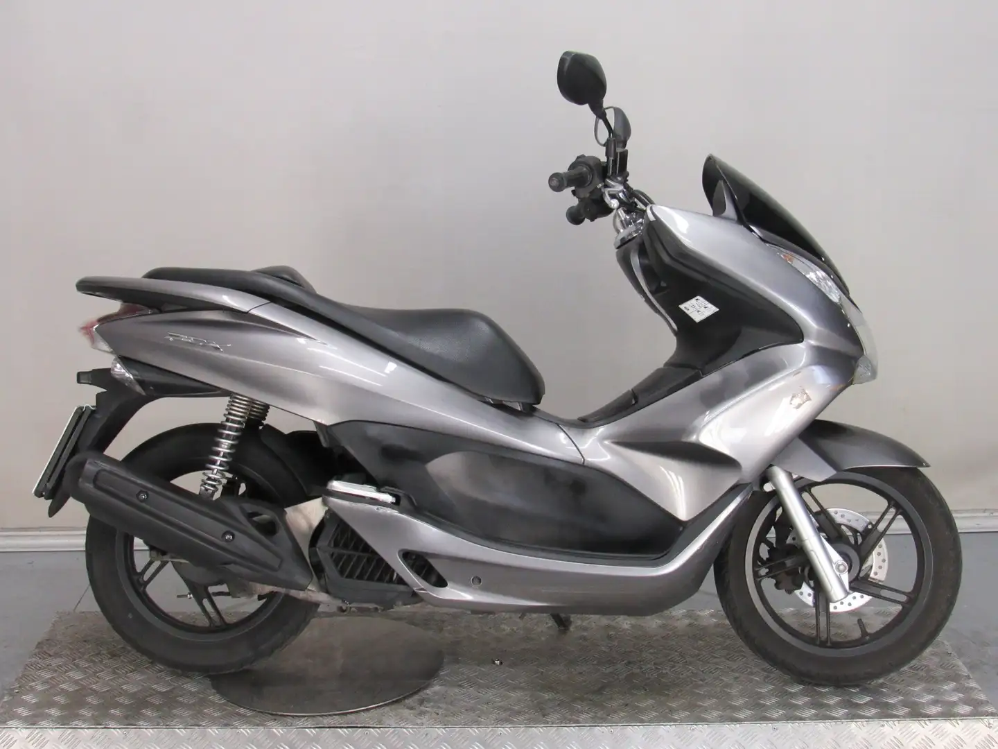 Honda PCX 125 Grigio - 1
