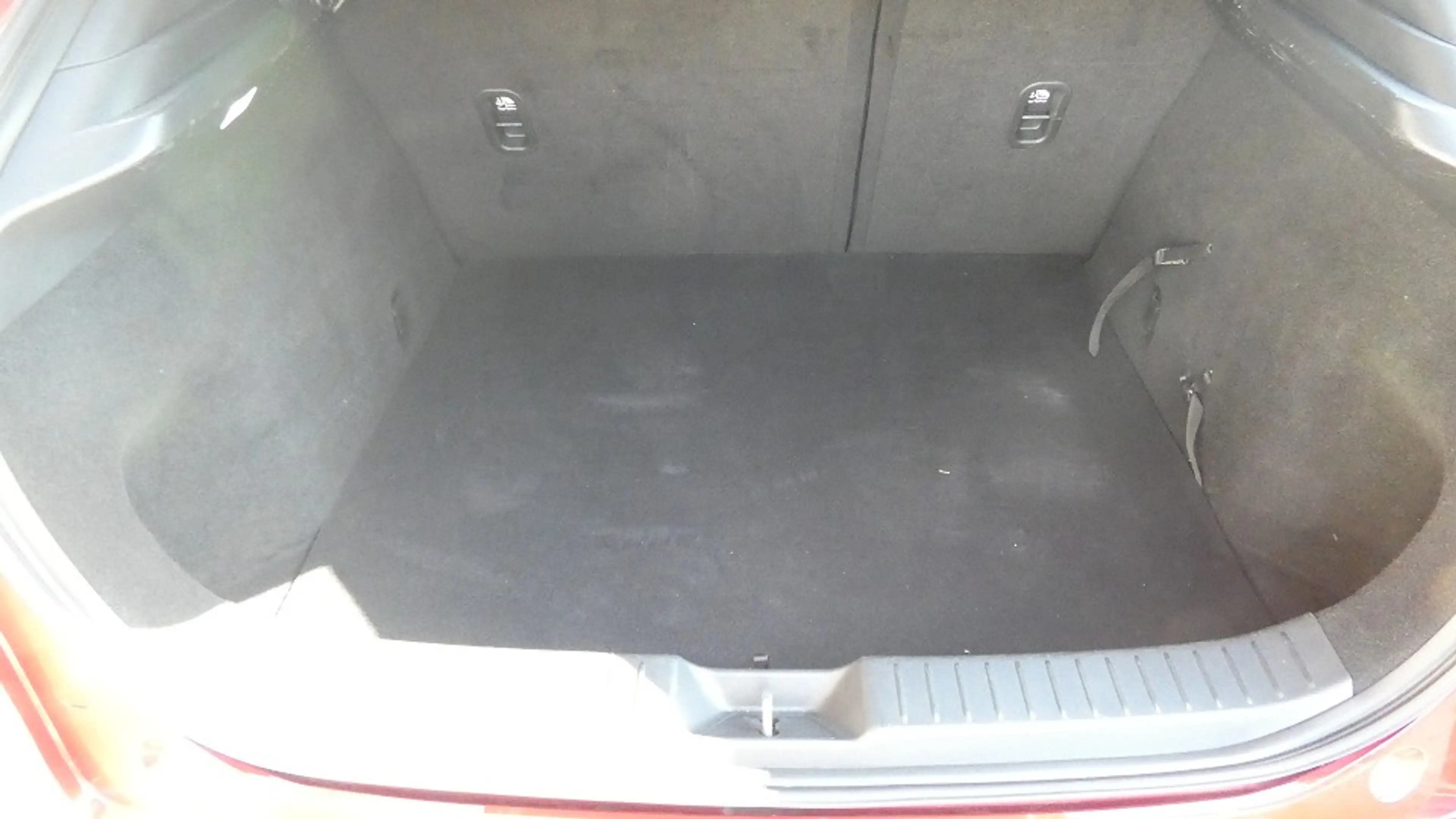 Mazda CX-30 SKYACTIV-X 2.0 M Hybrid Selection Alu 18" Bose Des — photo 11