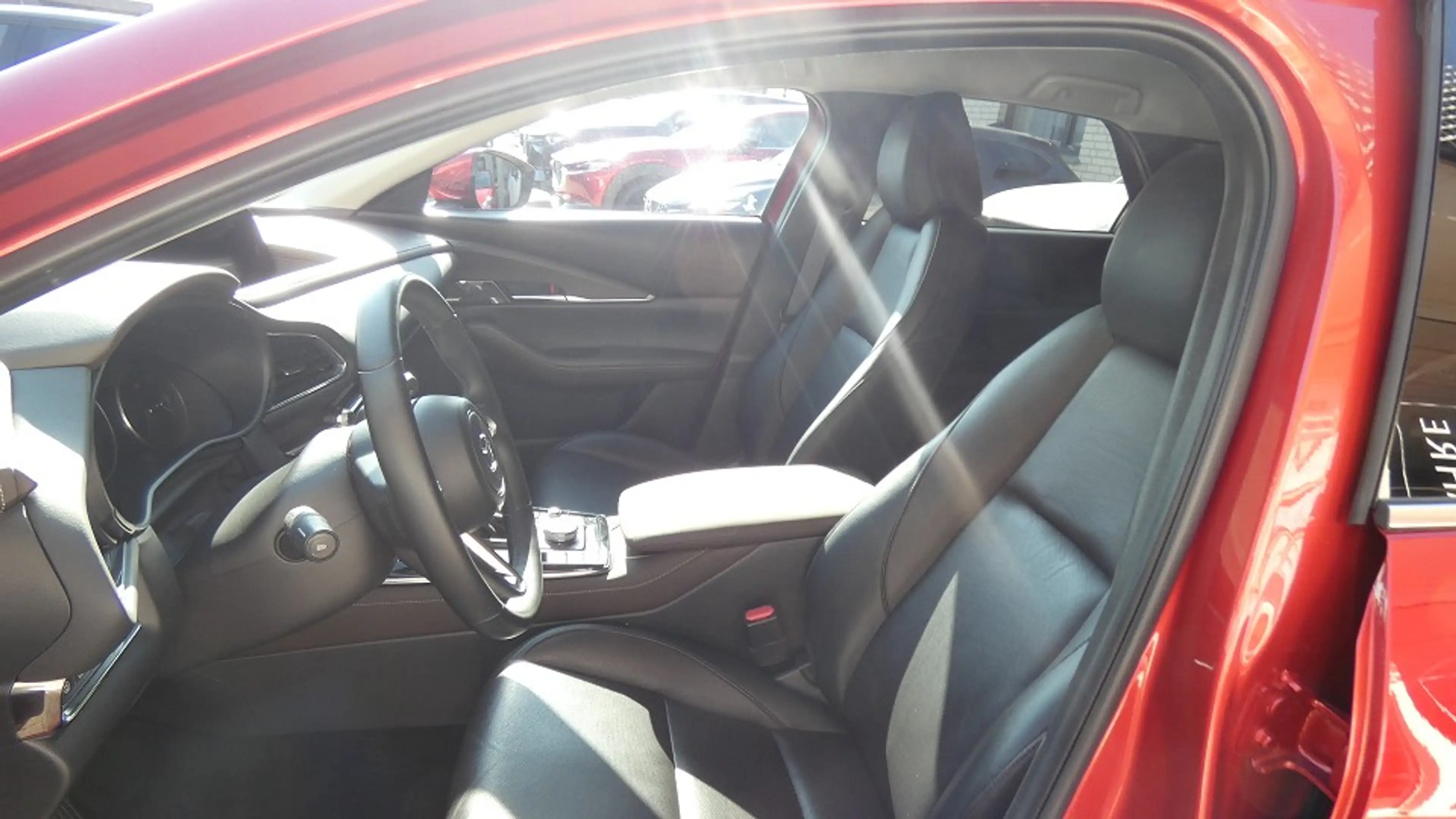 Mazda CX-30 SKYACTIV-X 2.0 M Hybrid Selection Alu 18" Bose Des — photo 14