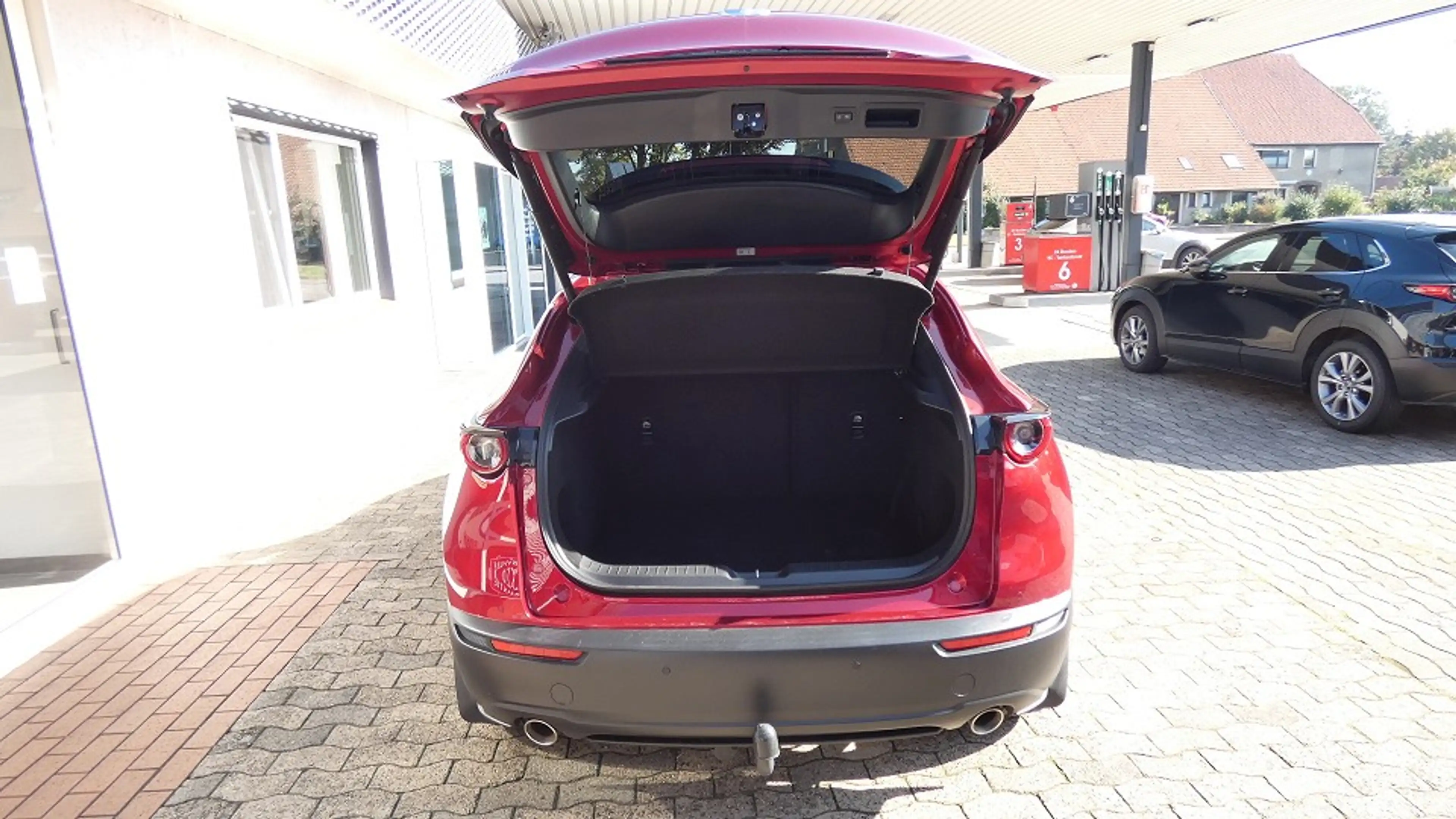 Mazda CX-30 SKYACTIV-X 2.0 M Hybrid Selection Alu 18" Bose Des — photo 10