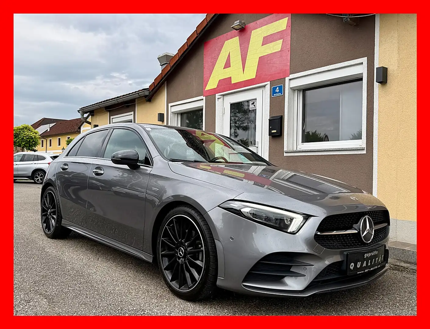 Mercedes-Benz A 200 Limousine Aut. | TOPAUSSTATTUNG | AMG Grau - 1