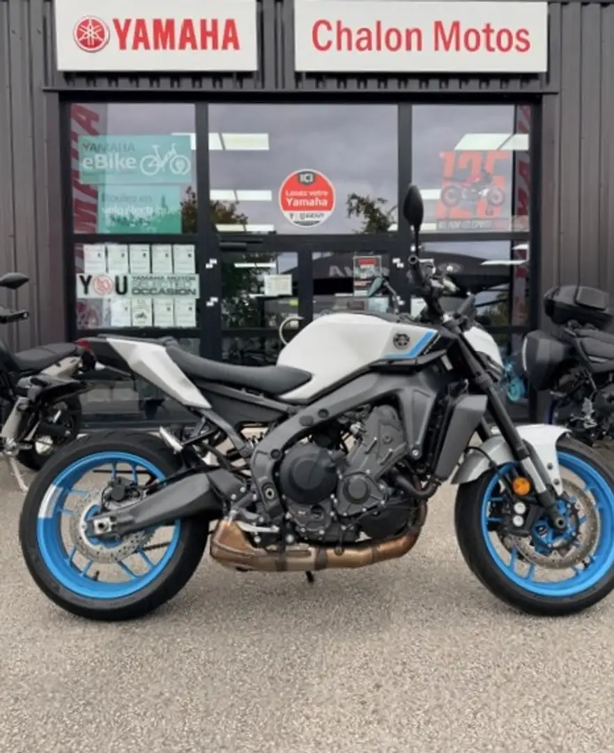 Yamaha MT-09 Grau - 1