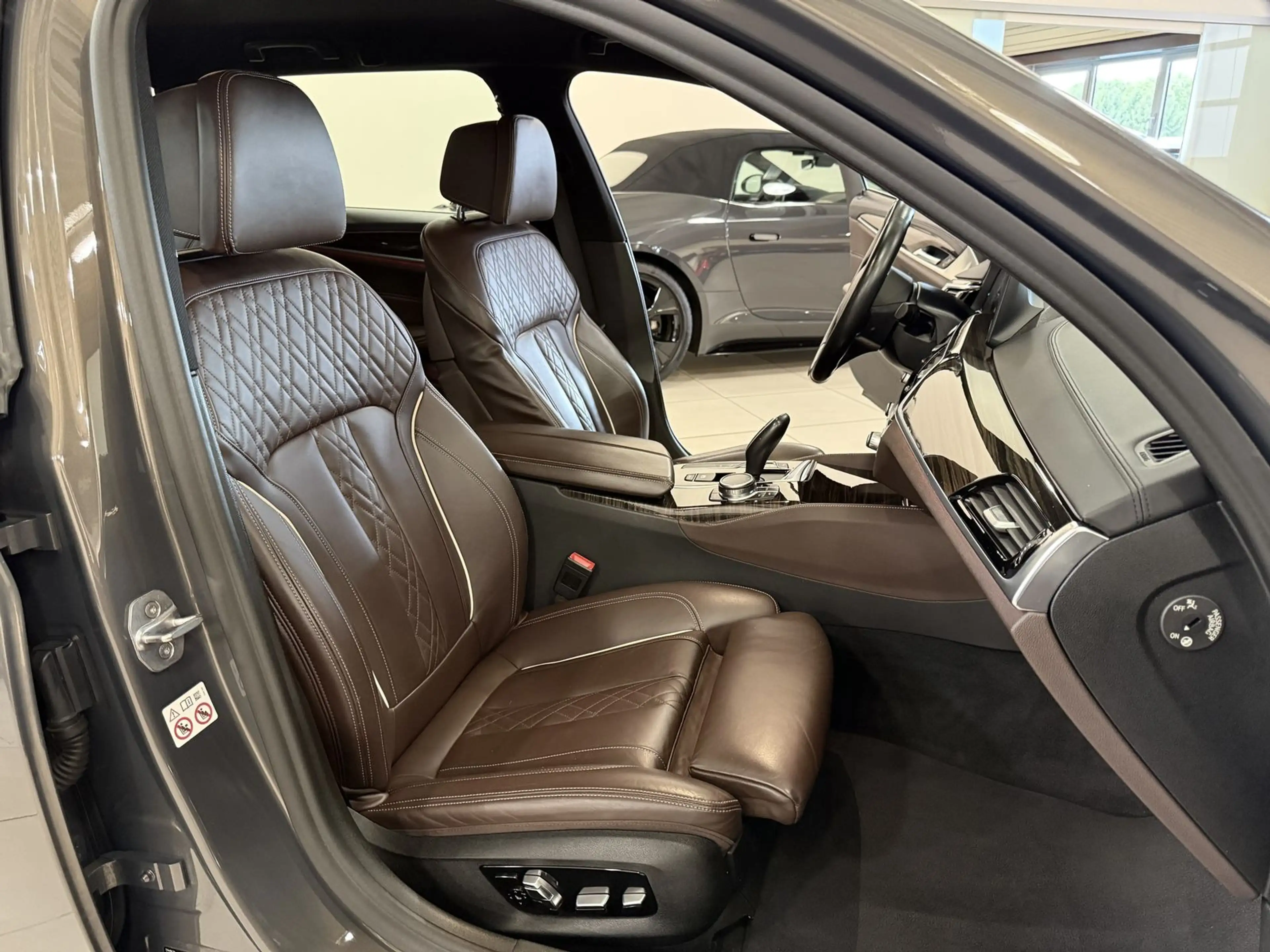 BMW 540 d xDrive Luxury Line *Innovation-Nappa-H&K* — photo 9