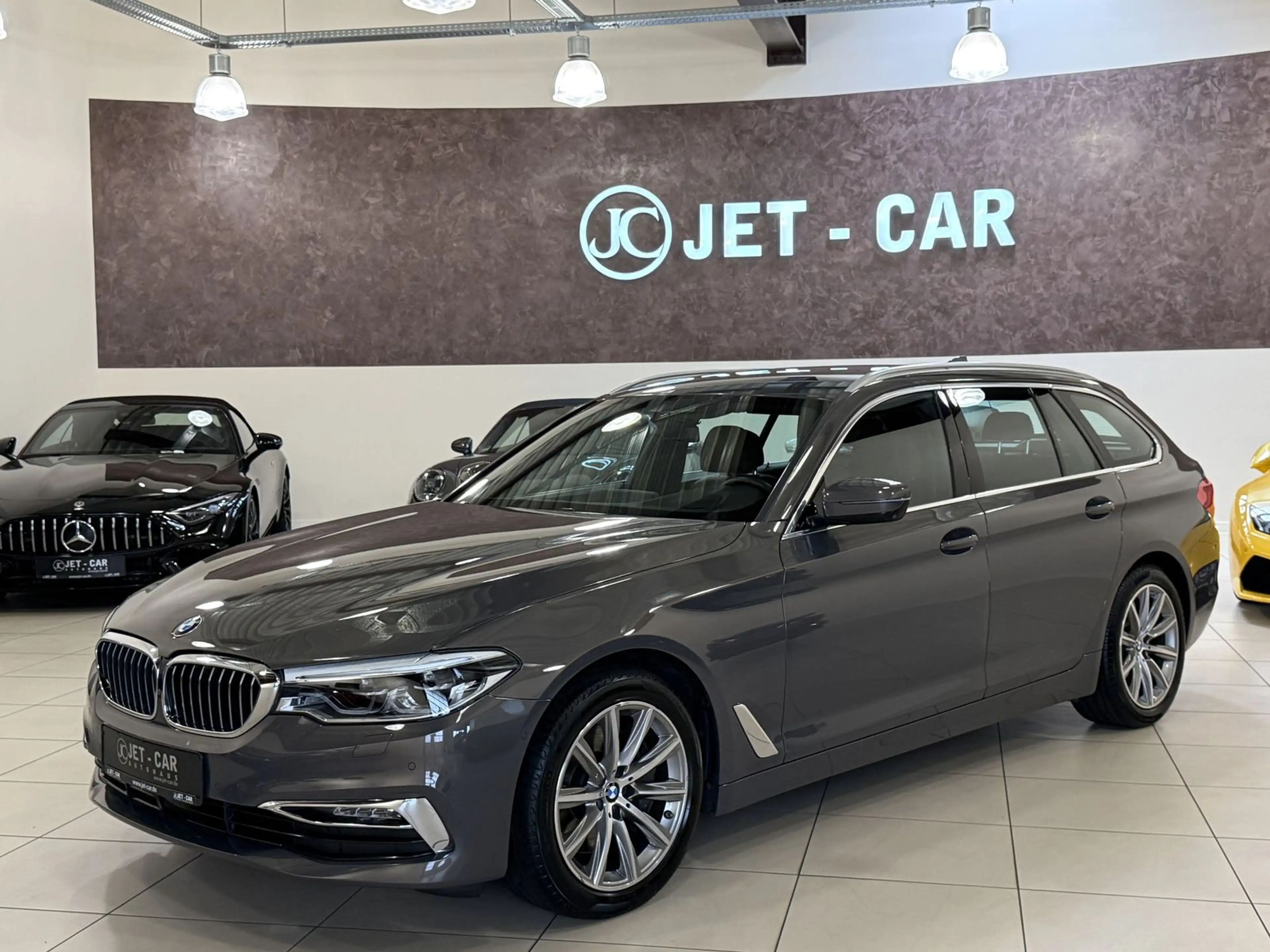 BMW 540 d xDrive Luxury Line *Innovation-Nappa-H&K*