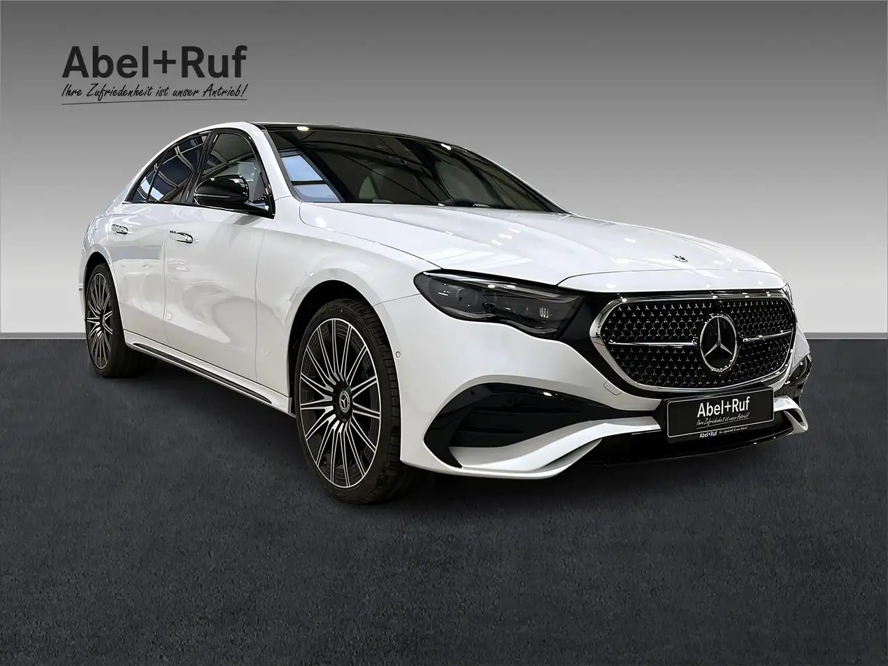 Mercedes-Benz E 450 d 4M AMG+DIST+Superscreen+Burm+Pano+AHK+360 3