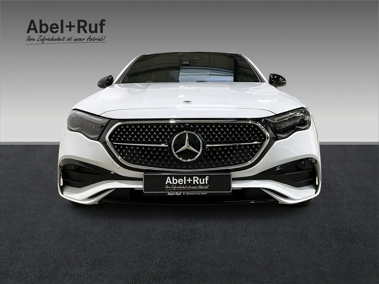 Mercedes-Benz E 450 d 4M AMG+DIST+Superscreen+Burm+Pano+AHK+360 2