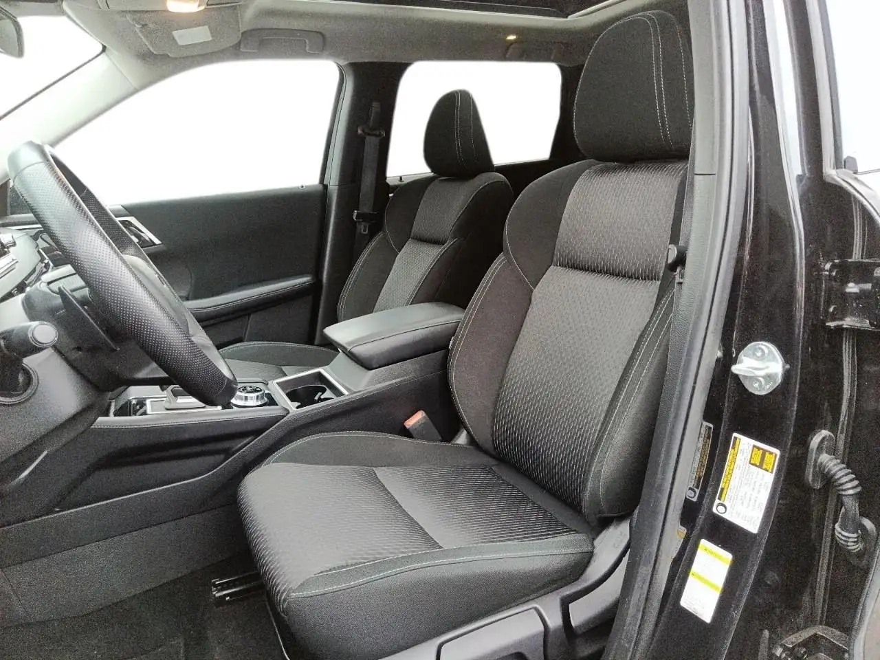 Mitsubishi Outlander снимка Mitsubishi Outlander