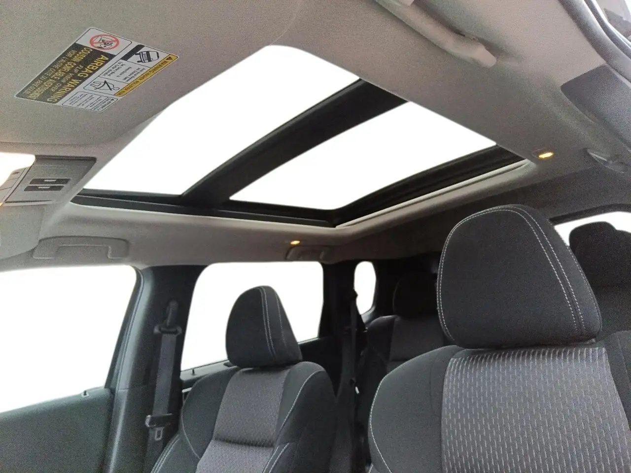 Mitsubishi Outlander photo Mitsubishi Outlander