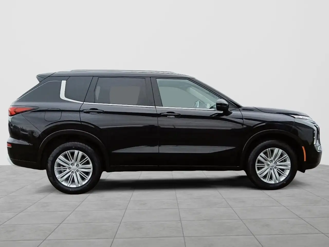 Mitsubishi Outlander photo Mitsubishi Outlander