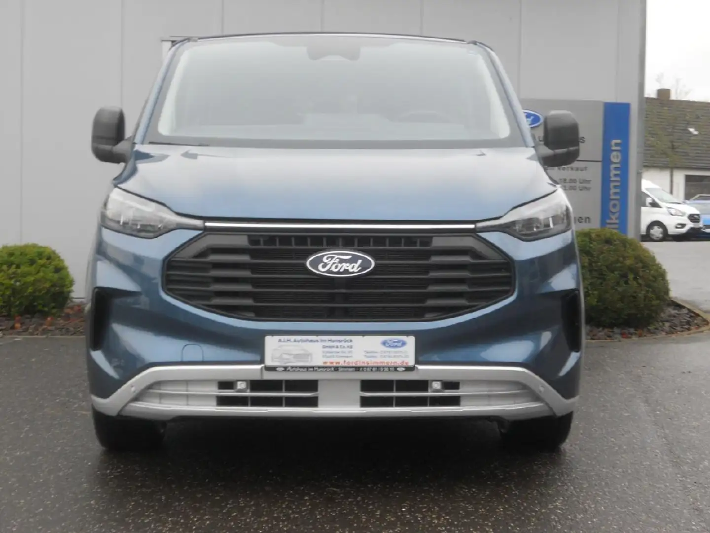 Ford Transit Custom 320 L2 Trend Doppelkabine FWD Blau - 2