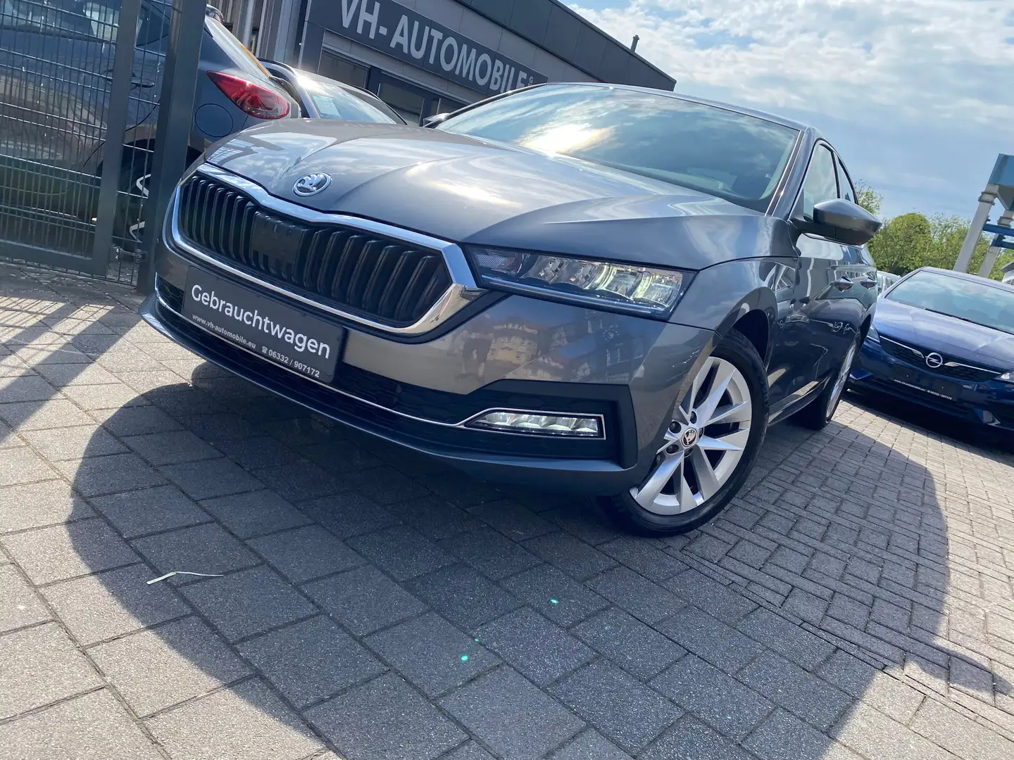 Skoda Octavia LIMO*DIGI COCKPIT*el.Hekklappe*NAVI*RÜCKFAHRKAM Grau - 2