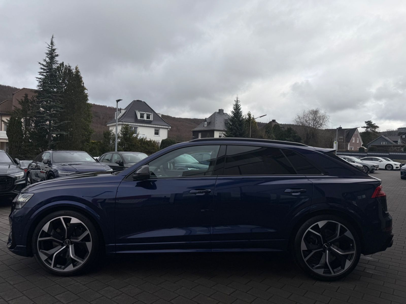 Audi RS Q8 4.0 TFSI quattro/HD Matrix/Pano/AHK/B&O/ACC — photo 4