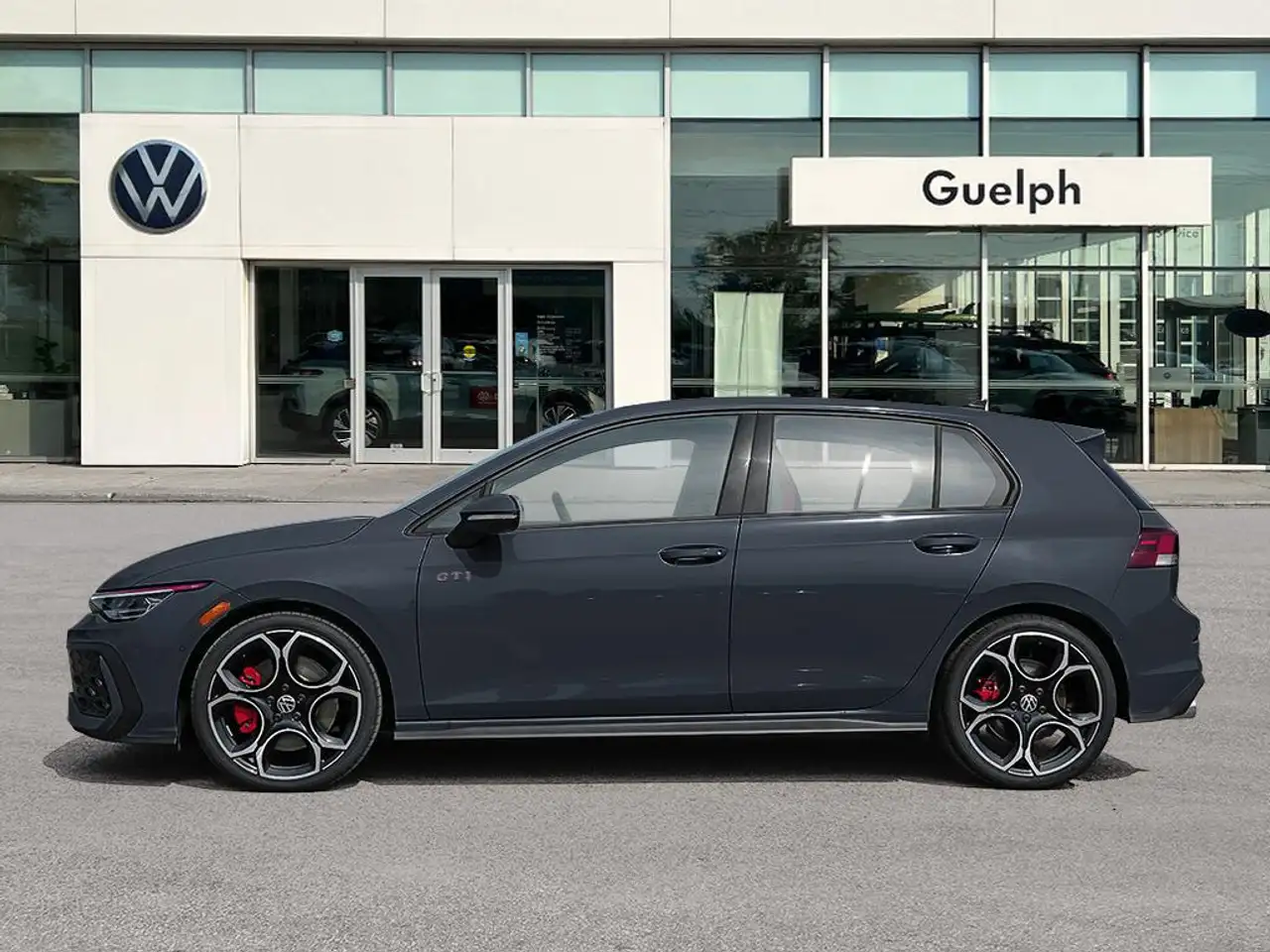 Volkswagen Golf GTI снимка Volkswagen Golf GTI