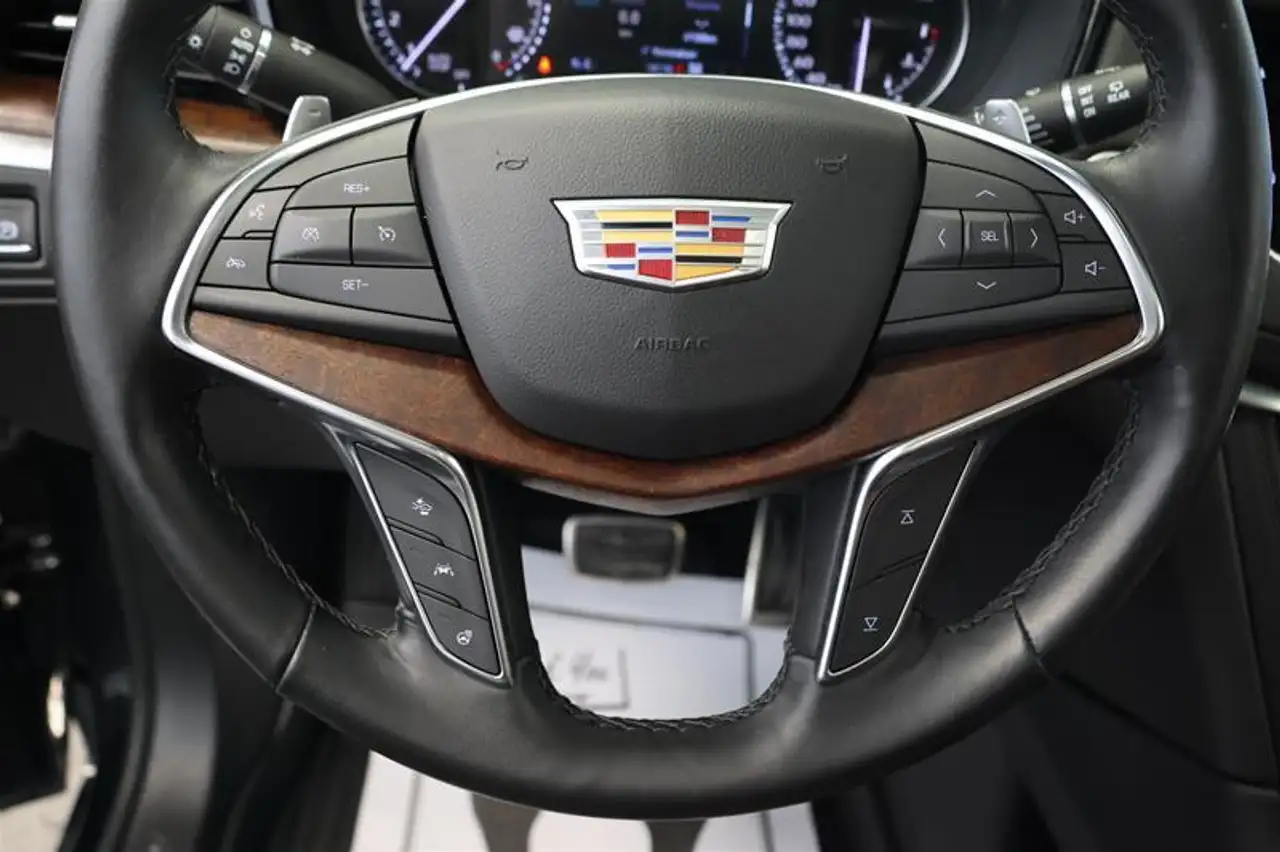 Cadillac XT5 снимка Cadillac XT5