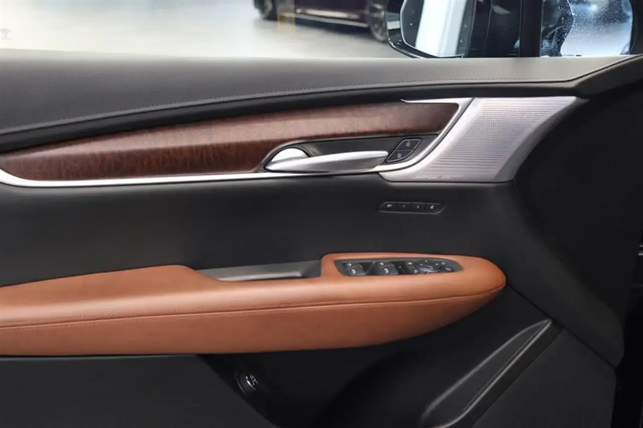 Cadillac XT5 снимка Cadillac XT5