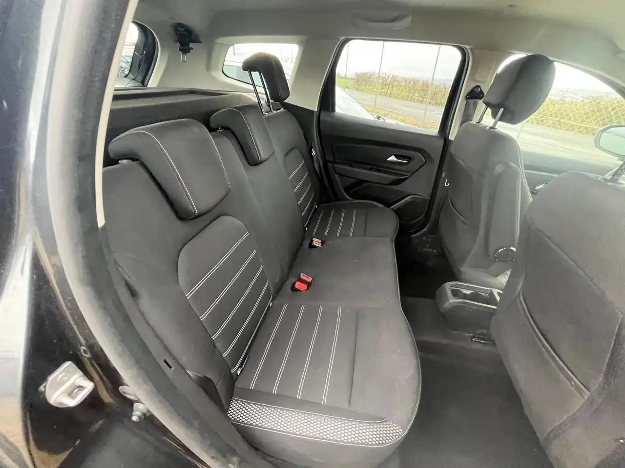 Dacia Duster — photo 8