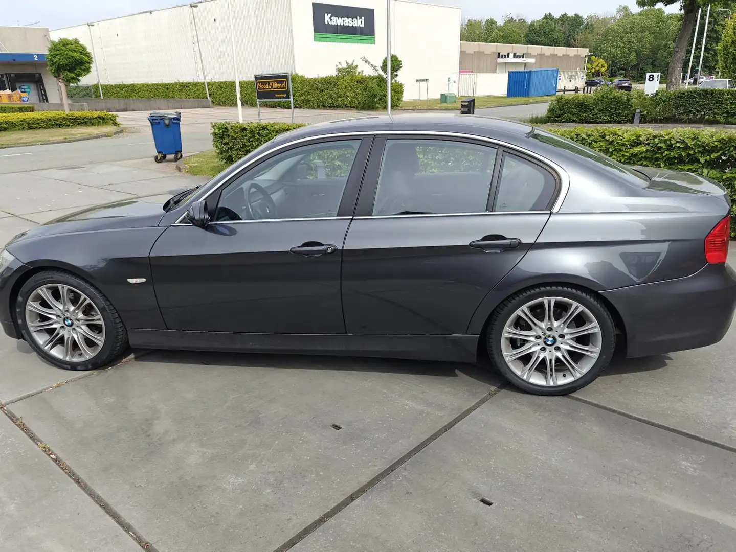 BMW 325 325i High Executive Серый - 1