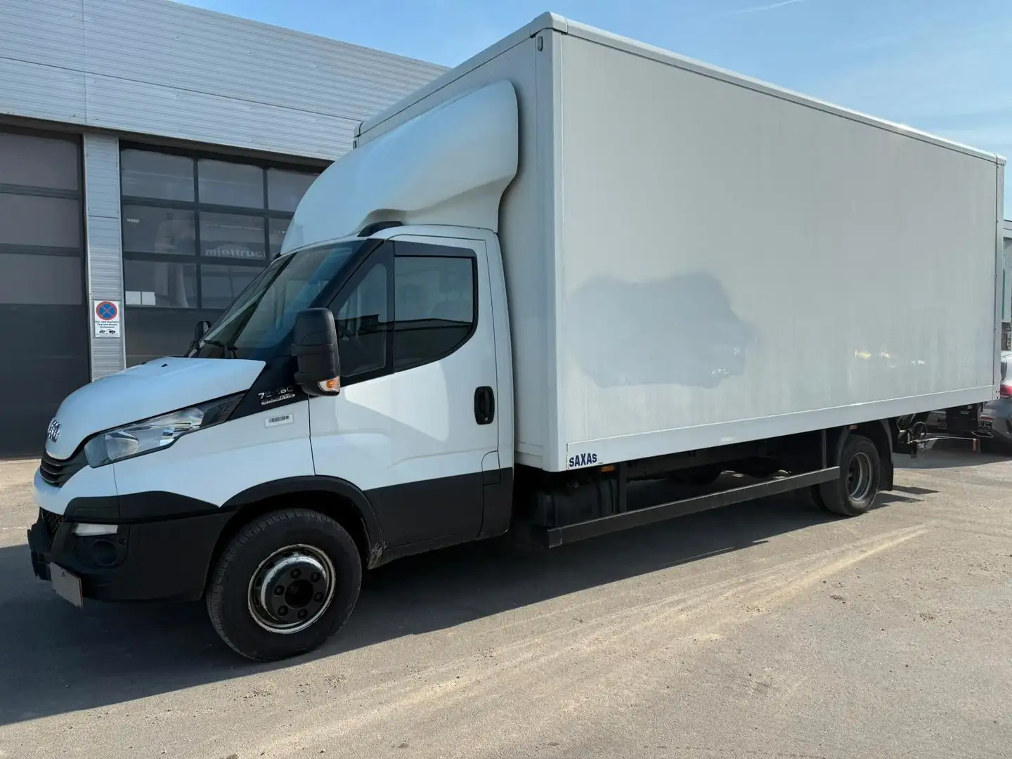 Iveco Daily Koffer 70 C ... Radstand Weiß - 1